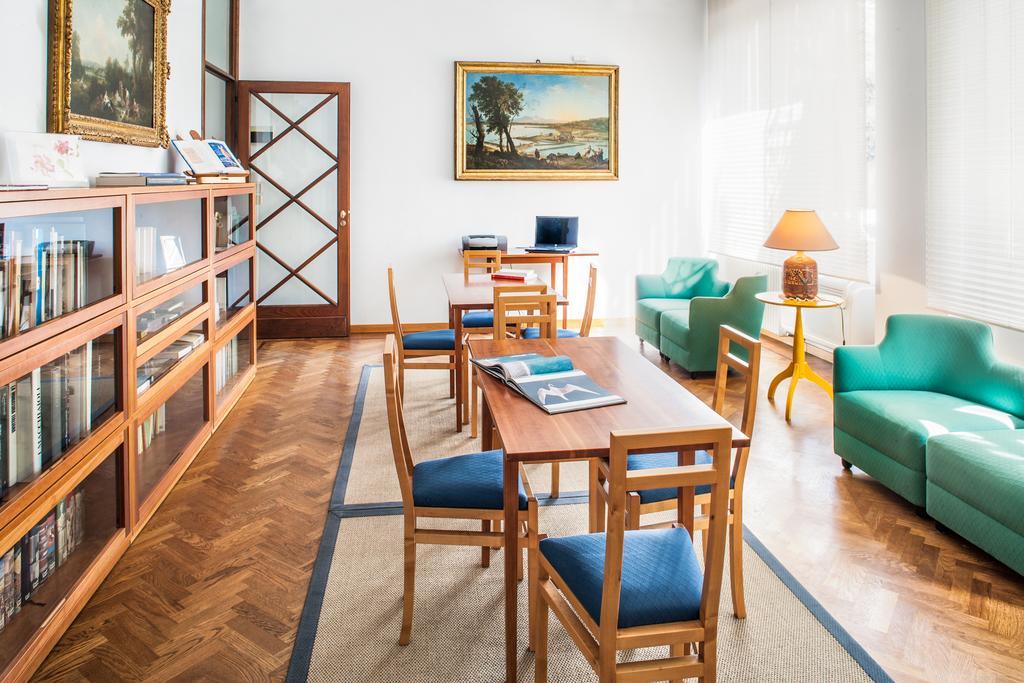 Hotel Beau Sejour Аласио Екстериор снимка